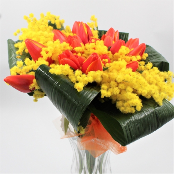 Bouquet di Tulipani e Mimosa dettaglio dx