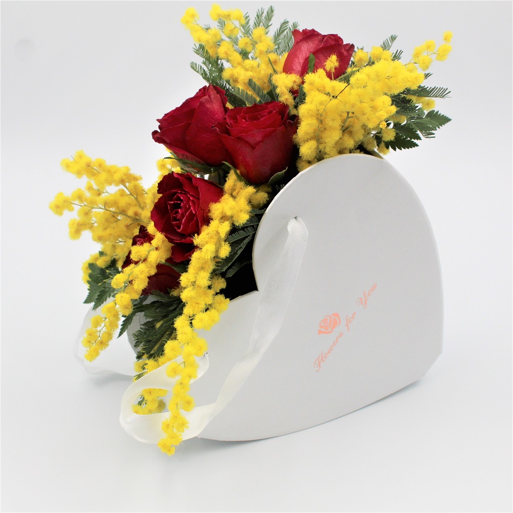 Cuore di Rose e Mimosa Cuore di Rose e Mimosa