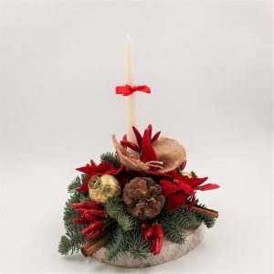 Centrotavola natalizio Classico con candela bianca, juta ed elementi naturali