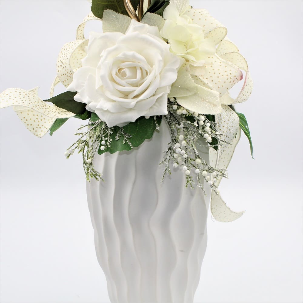 Composizione fiori artificiali con vaso